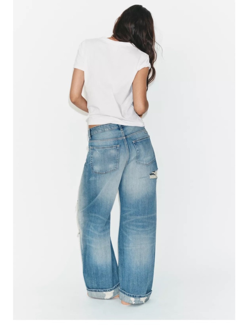 Zara TRF BAGGY FOLDED RIPPED
MID-RISE JEANS - Picture 4 of 8